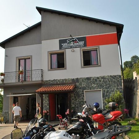 Italian Piston House Sport Moto Rent Bed & Breakfast Millesimo Exterior foto