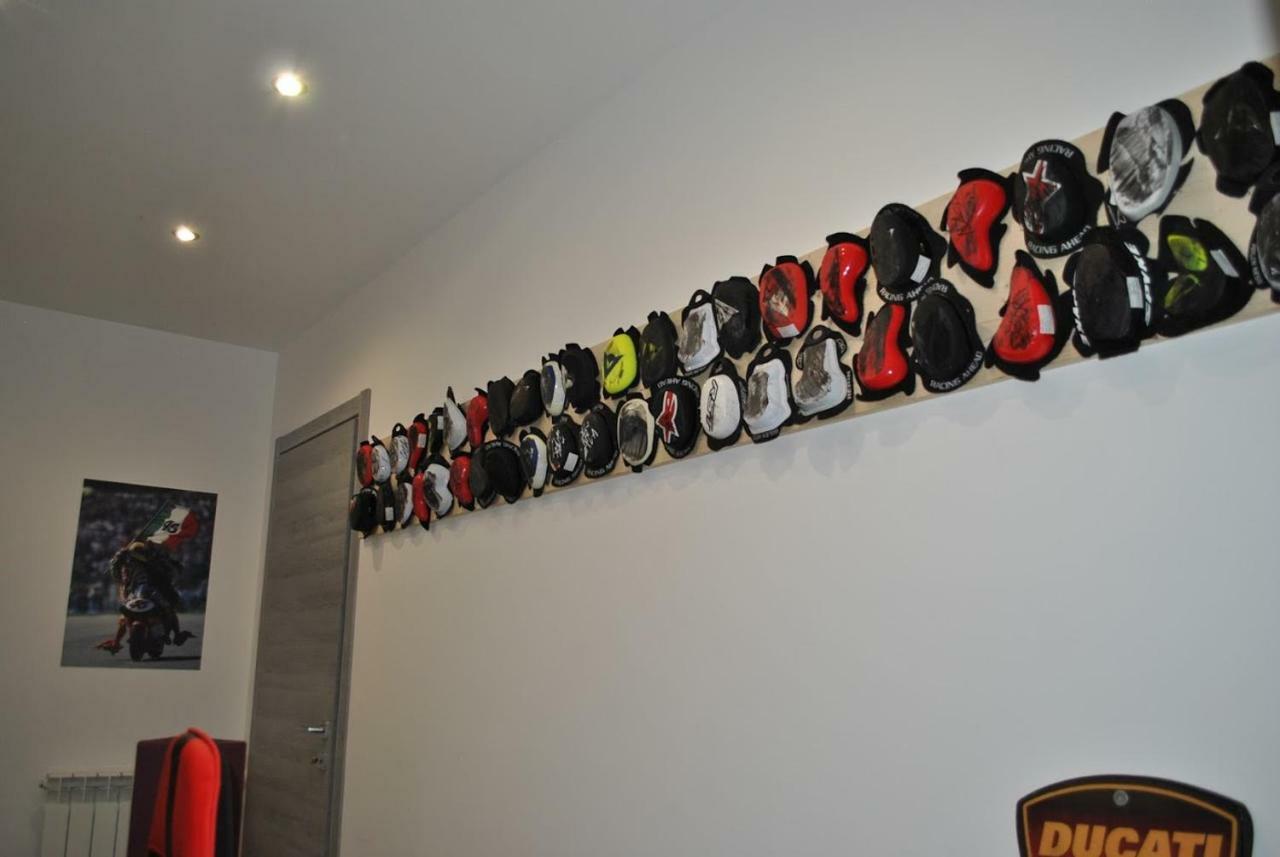 Italian Piston House Sport Moto Rent Bed & Breakfast Millesimo Exterior foto