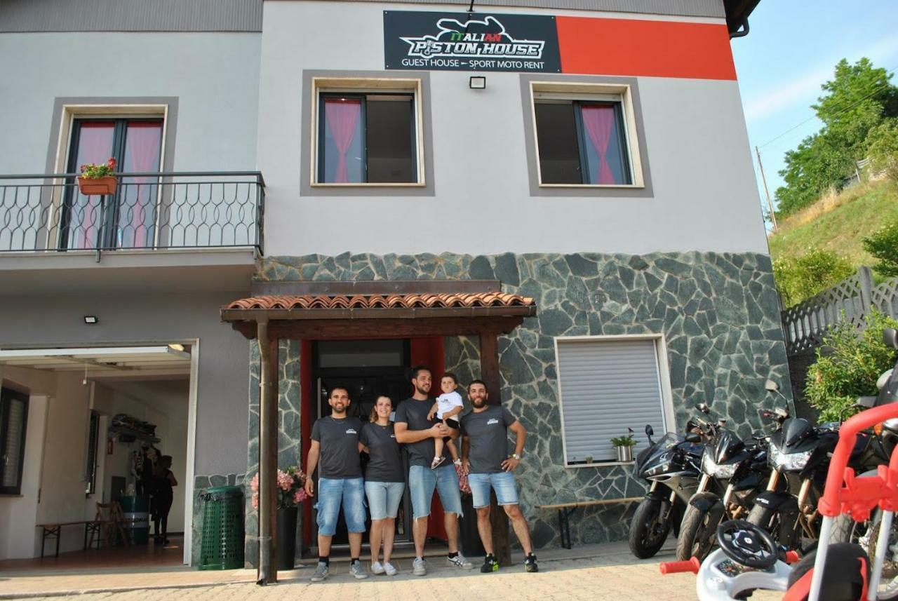 Italian Piston House Sport Moto Rent Bed & Breakfast Millesimo Exterior foto