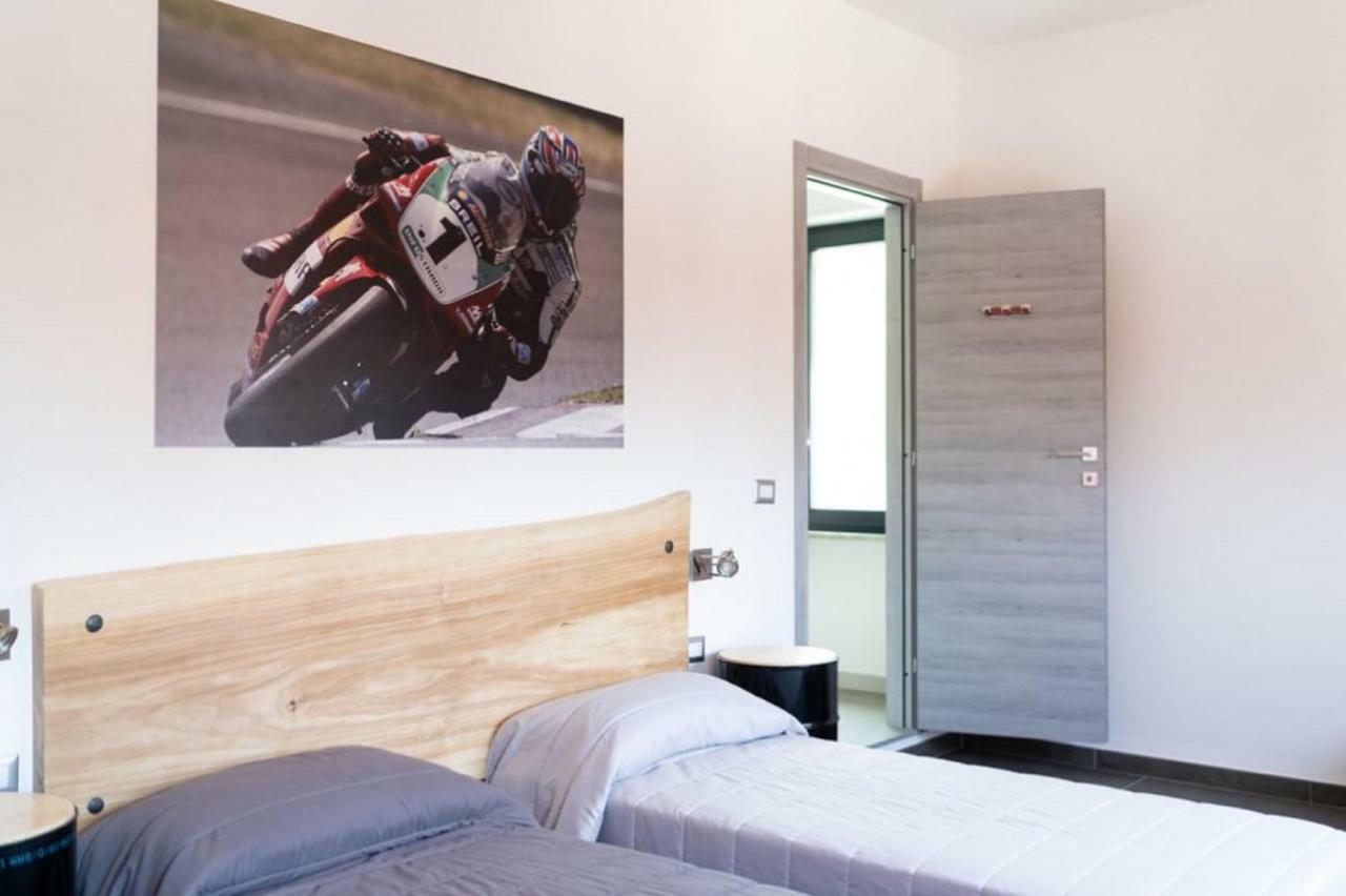 Italian Piston House Sport Moto Rent Bed & Breakfast Millesimo Exterior foto