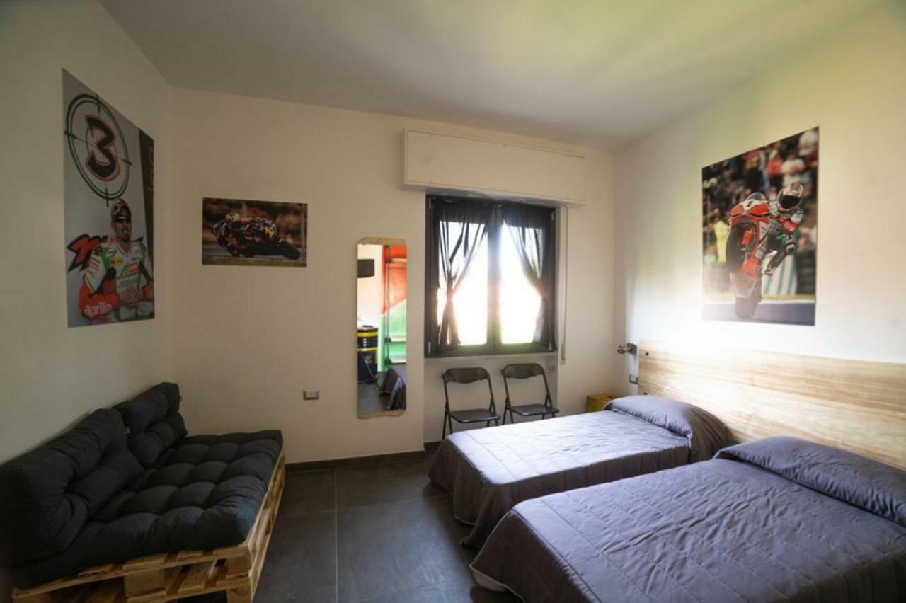 Italian Piston House Sport Moto Rent Bed & Breakfast Millesimo Exterior foto