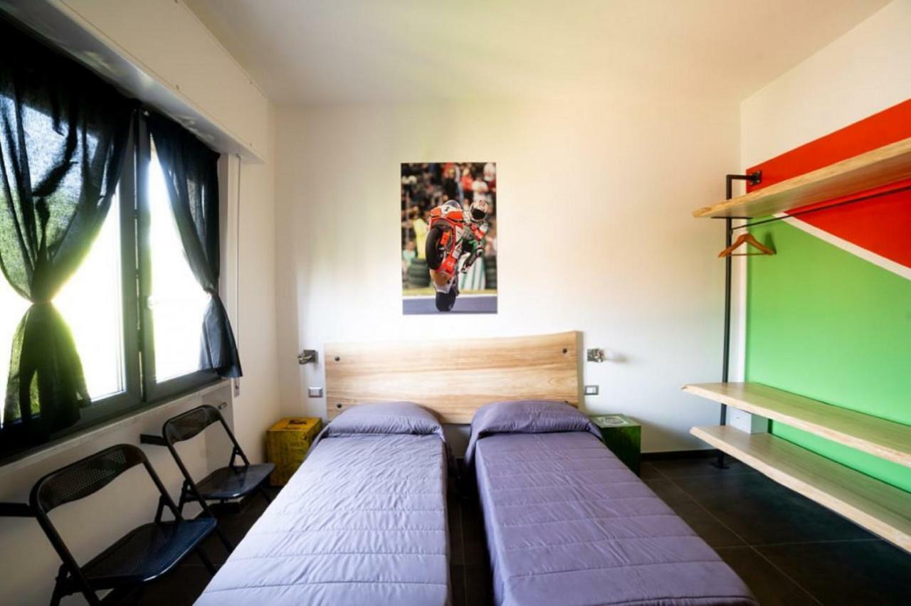 Italian Piston House Sport Moto Rent Bed & Breakfast Millesimo Exterior foto